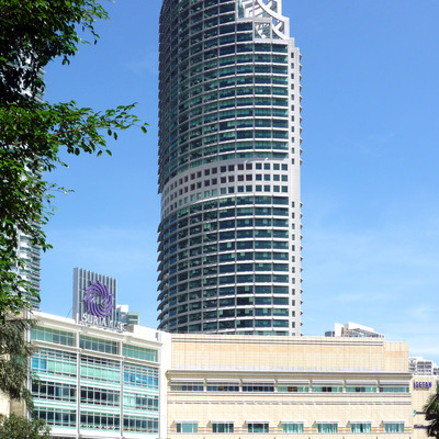 Menara Maxis by Wilson Ling