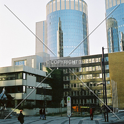 Haus der Wirtschaft - Turm 2 by Nephilim