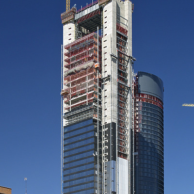 Torre Caja Madrid by Cesar Serrano
