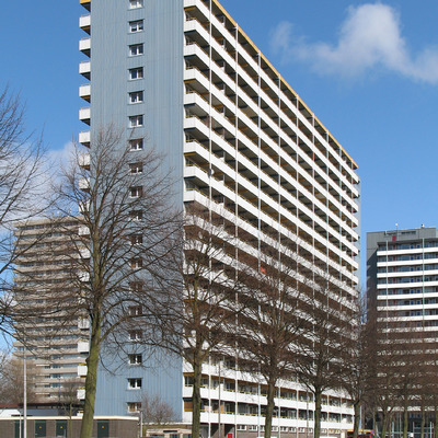 E. du Perronlaan 2-864 by Michiel van Dijk