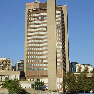 Zurich Marriott Hotel by Michiel van Dijk