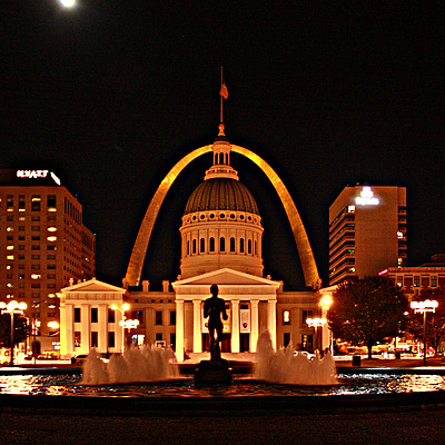 Old Courthouse by Ryan Hildebrand