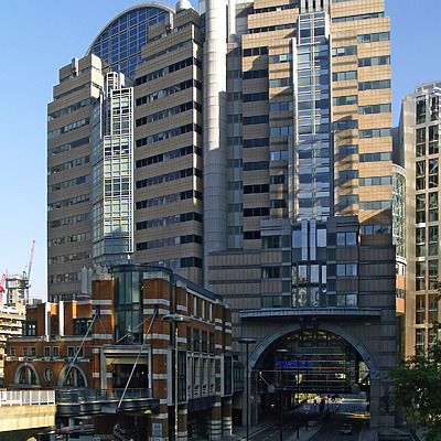 125 London Wall by Cesar Serrano