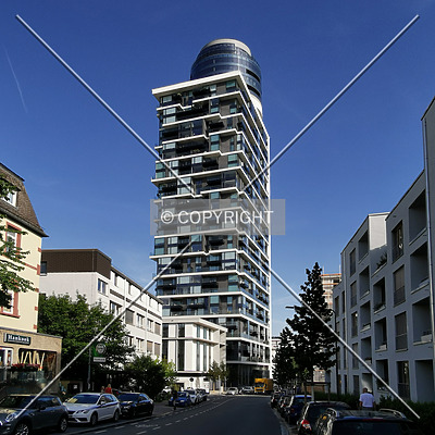 Henninger-Turm by Nephilim