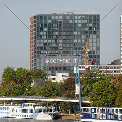 Hochhaus MainForum by Nephilim