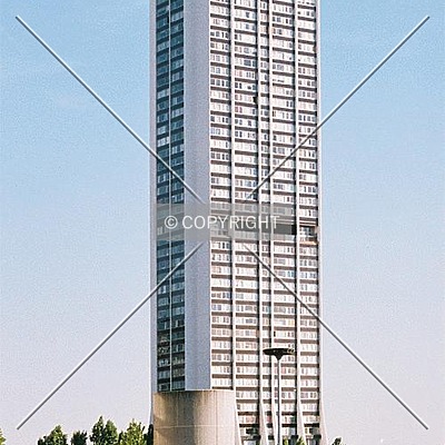 Défense 2000 by Nephilim