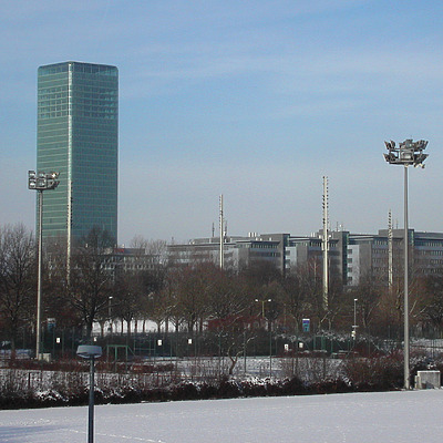 Hochhaus Uptown München by Cesar Serrano