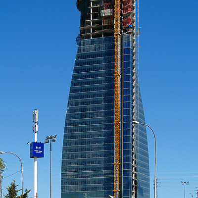 Torre Espacio by Cesar Serrano