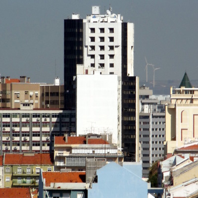 Torre do Areeiro by Robin Spetz