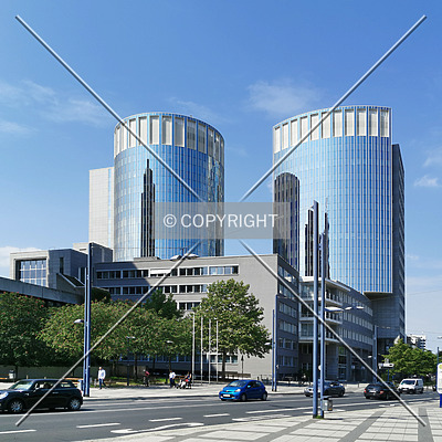 Haus der Wirtschaft - Turm 1 by Nephilim