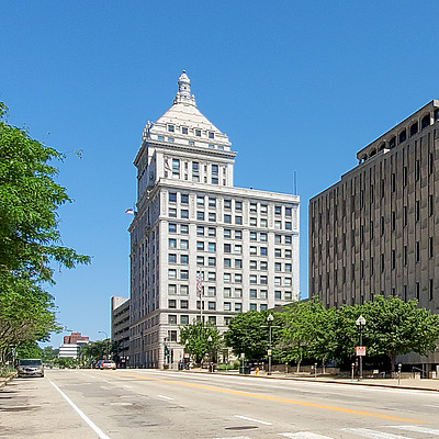 Commerce Bank Building by Ryan Hildebrand