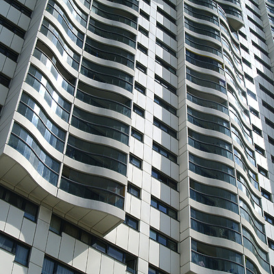 Hochhaus Neue Donau by Cesar Serrano