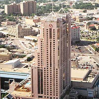 Marriott Rivercenter by Kevin Lehnhardt