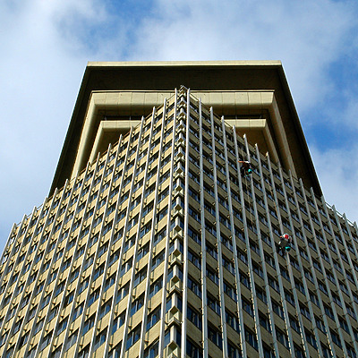 Edificio Colón by John Bek