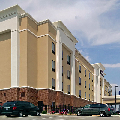 Hampton Inn & Suites Effingham by Ryan Hildebrand