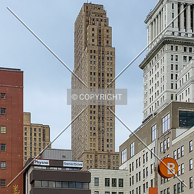 Carew Tower by Ryan Hildebrand