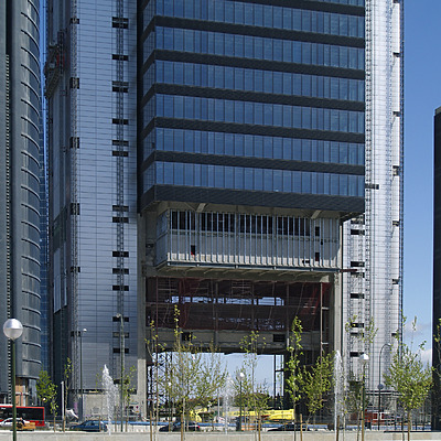 Torre Caja Madrid by Cesar Serrano