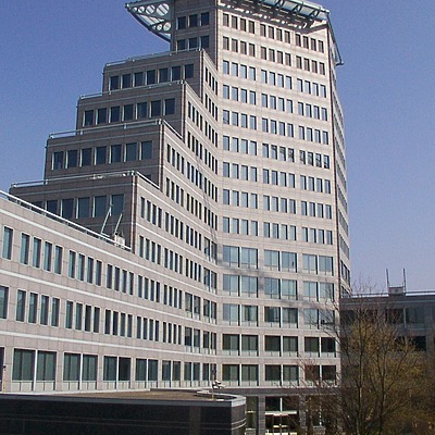 Mannheimer Versicherung by Daniel Kieckhefer