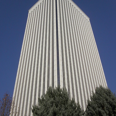 Torre Picasso by Cesar Serrano