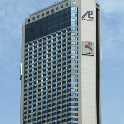 Vista Tower by John Bek