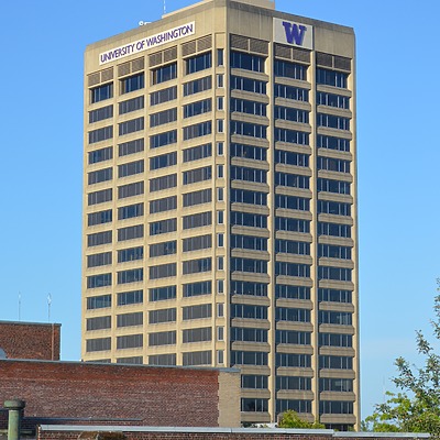 University of Washington Plaza by Huopa