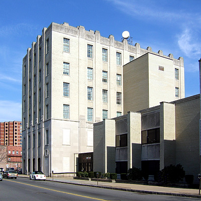 Verizon Building by John Cahill