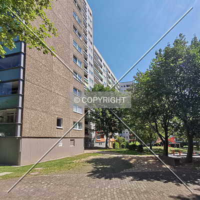 Brückenhofstraße 76-84 by Nephilim