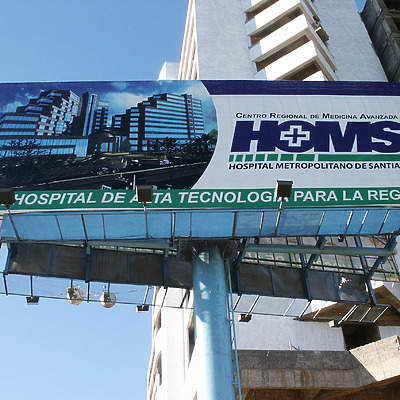 Hospital Metropolitano de Santiago, Torre Sur by Daniel Kieckhefer