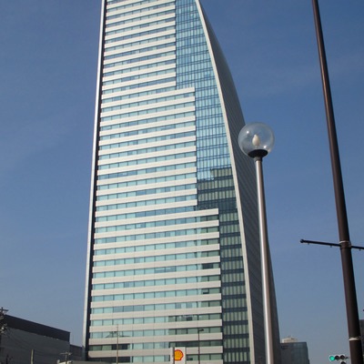 Nagoya Lucent Tower by Marylène Risser