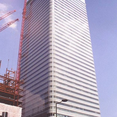 8 Canada Square by Jonathan Smith
