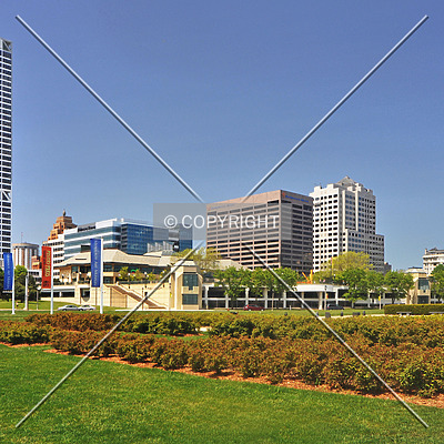US Bank Center by Jorge Molina