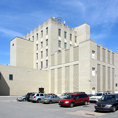 Verizon Building by John Cahill