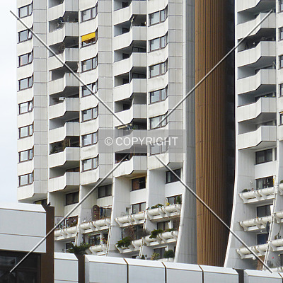 Wohnpark Alterlaa - Block B1-B2 by Nephilim