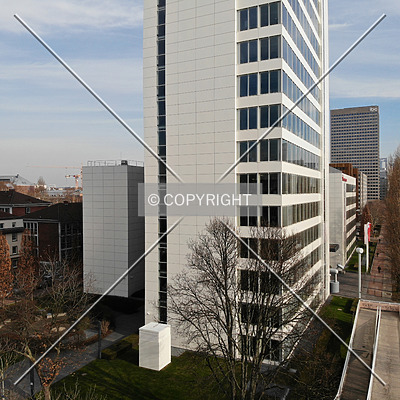 Sparkassen Informatik Hochhaus by Nephilim