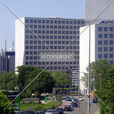 LG Tower by Nephilim