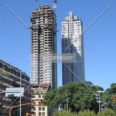 Torre del Parque by Maximiliano Buono