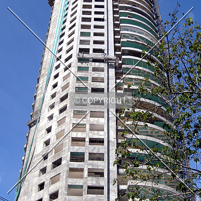 Torre Caney by Jorge Molina