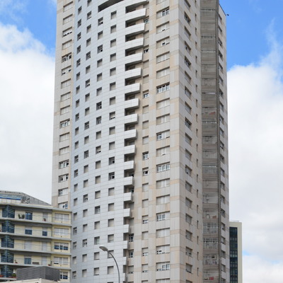 Twin Tower I by Huopa