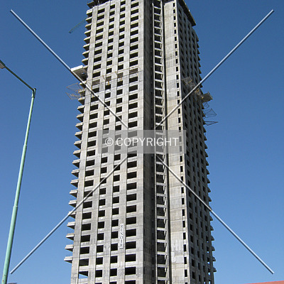 Torre Renoir 2 by Maximiliano Buono