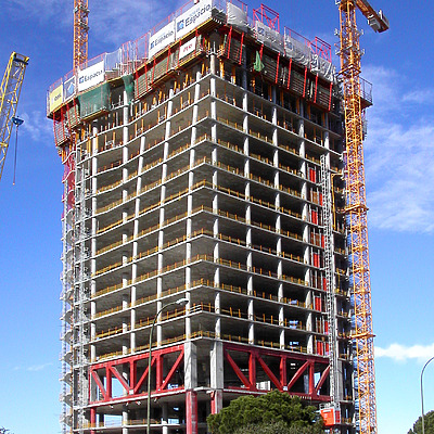 Torre Espacio by Cesar Serrano