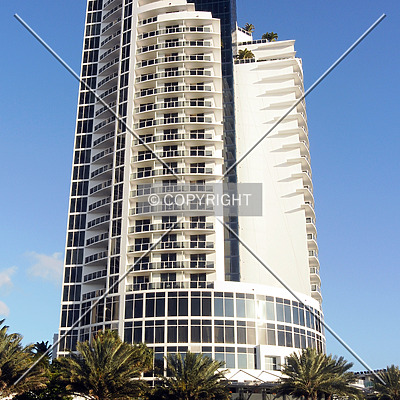 Trump International Sonesta Beach Resort by Jorge Molina