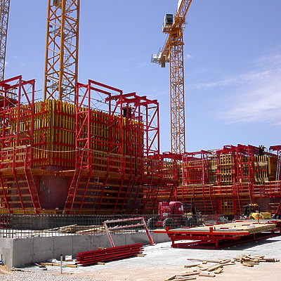 Torre Caja Madrid by Cesar Serrano