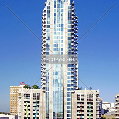 Element by Jorge Molina