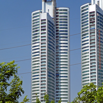 Millennium Residence 2 by Horst Kiechle