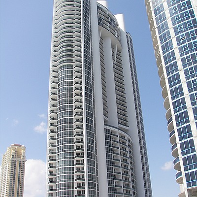 Trump Palace by Rodney Gunn
