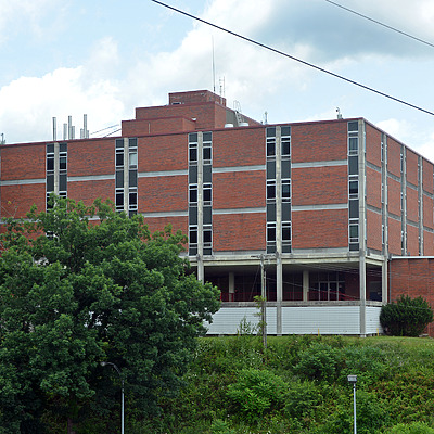 Brown-Gilbert Basic Science Building by John W. Cahill