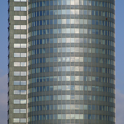 Millennium Tower by Cesar Serrano