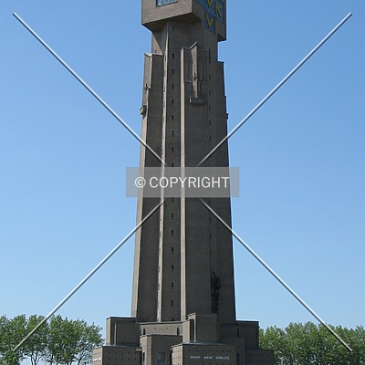 IJzertoren by Emmanuel D.