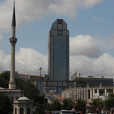 Süzer Plaza Ritz-Carlton by Kjetil Balog