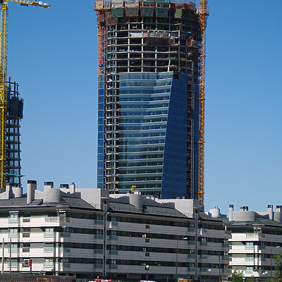 Torre Espacio by Cesar Serrano